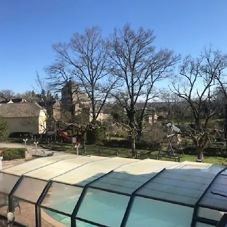 Ξενοδοχείο Aux Berges De Pareloup Salles-Curan