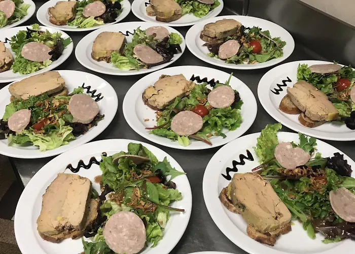 Aux Berges De Pareloup 2*