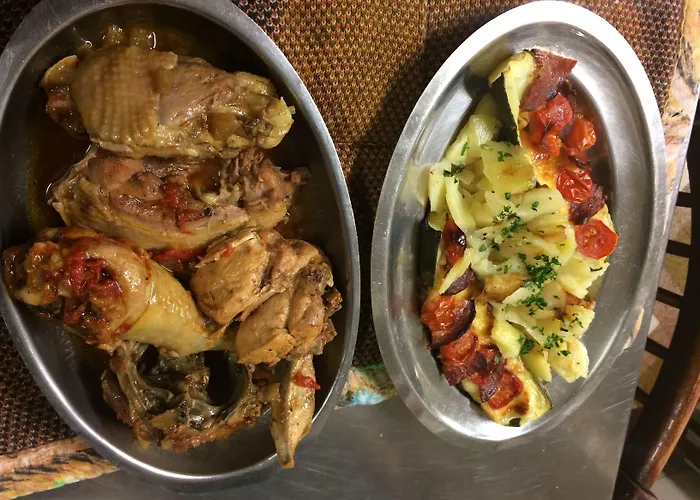 Aux Berges De Pareloup Отель 2*